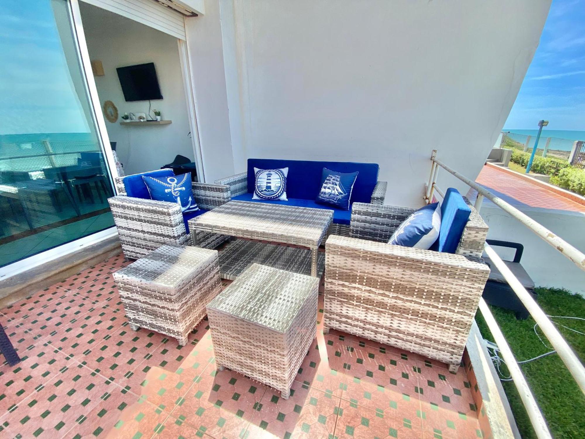 Splendid Beachfront Villa In Sidi Bouzid Beach With Pool Douar Ourlali Exteriör bild