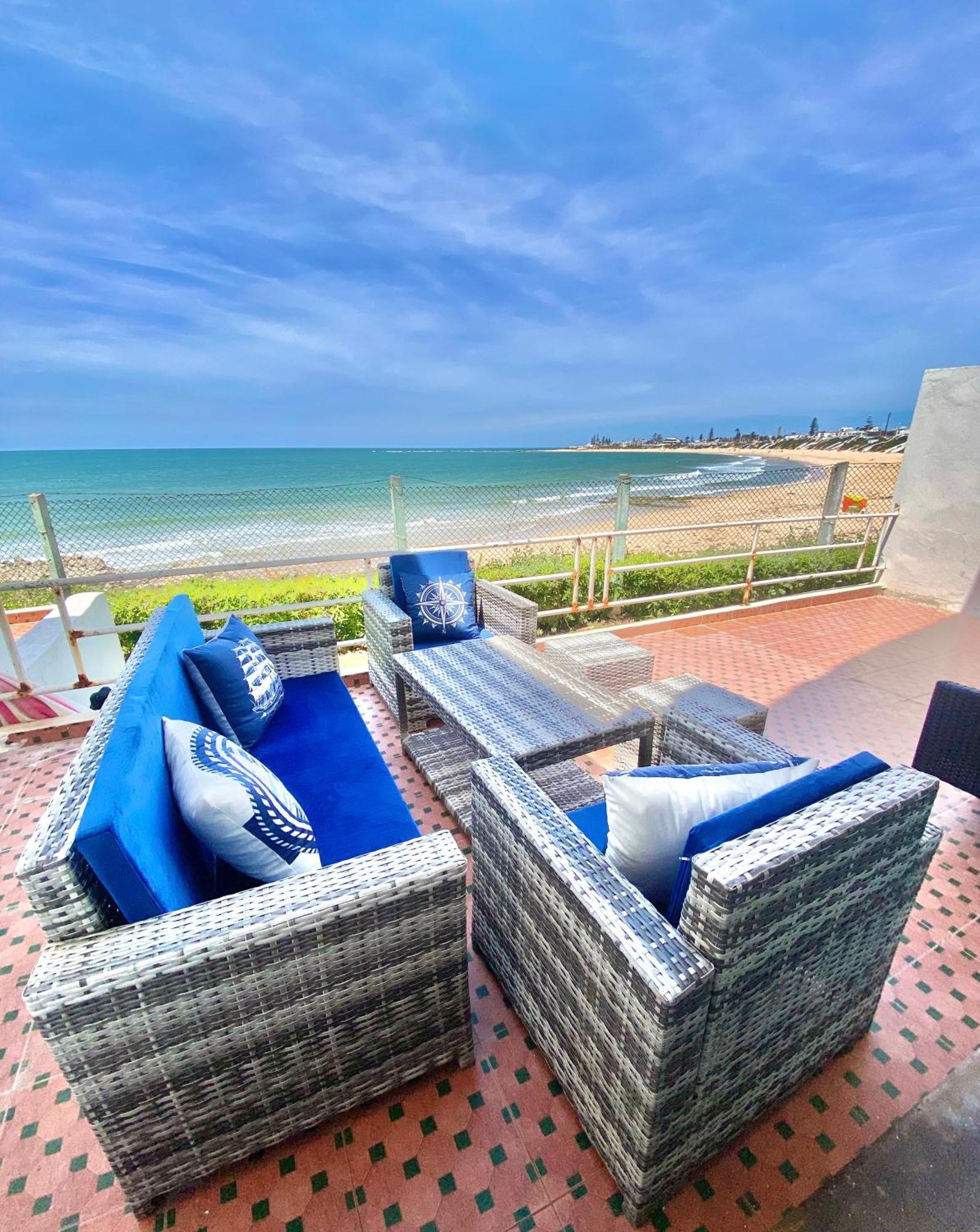 Splendid Beachfront Villa In Sidi Bouzid Beach With Pool Douar Ourlali Exteriör bild